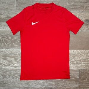 Nike Dri-FIT Slim Fit Red Athletic Shirt Size M